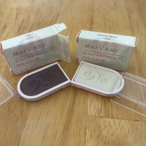 Mary Kay Vintage Fig and White Sand
